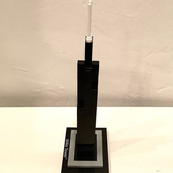 LEGO 21000 WILLIS AKA SEARS TOWER (2008) - 1st EDITION RETIRED ULTRA RARE - Picture 5 of 7